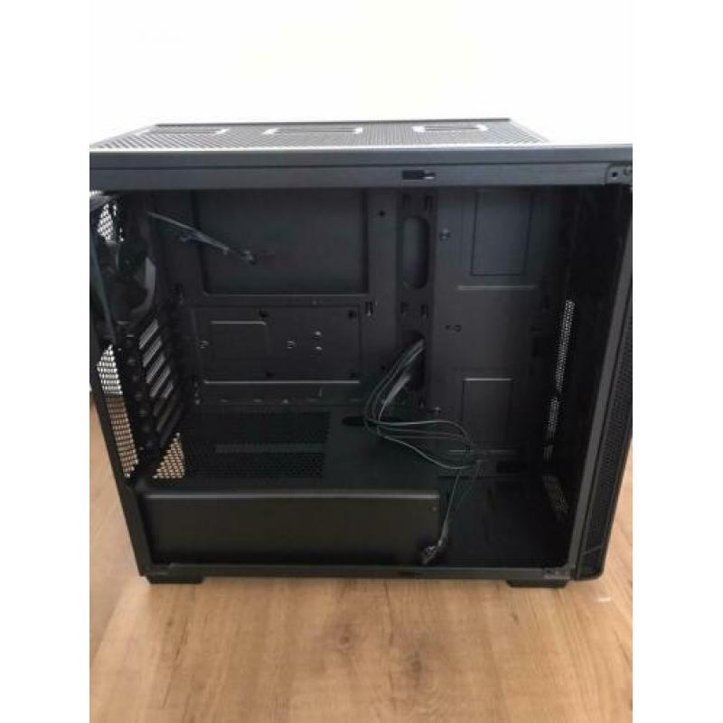 Corsair Carbide 270R Black behuizing ongebruikt als nieuw