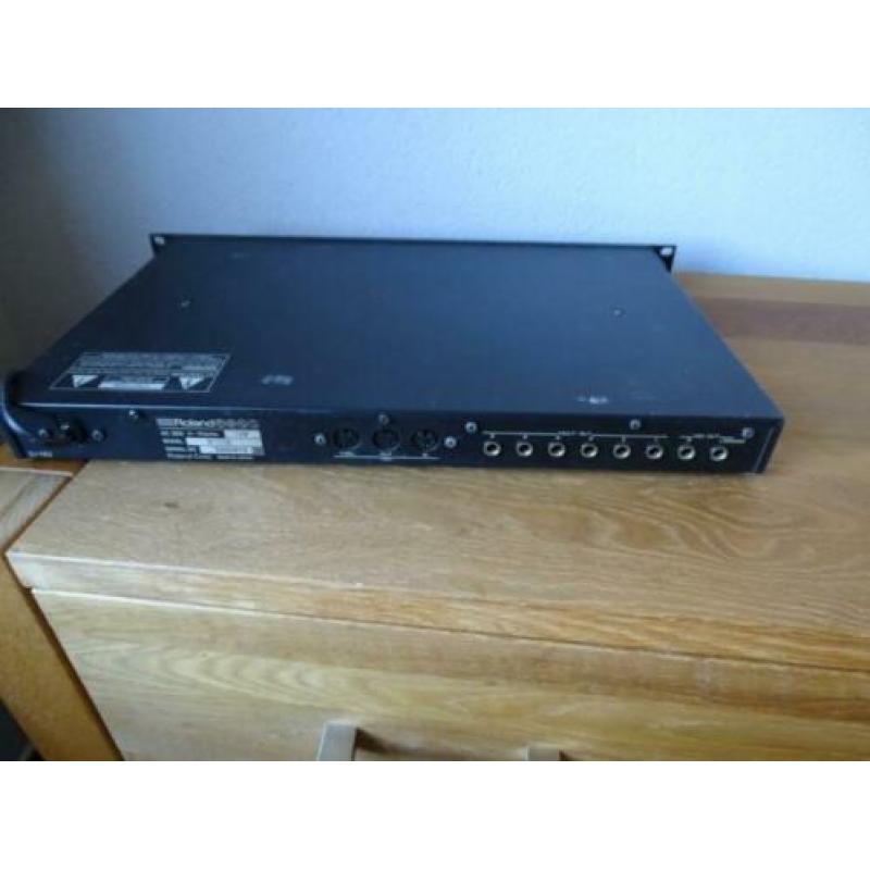 Roland D-110 soundmodule