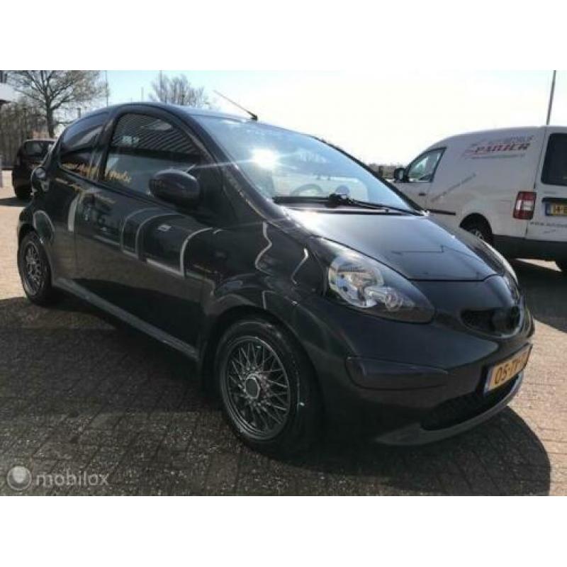 Toyota Aygo 1.0-12V "SPORTIEF+ZUINIG"