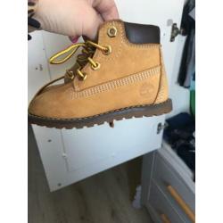 Timberland schoenen kids maat 22