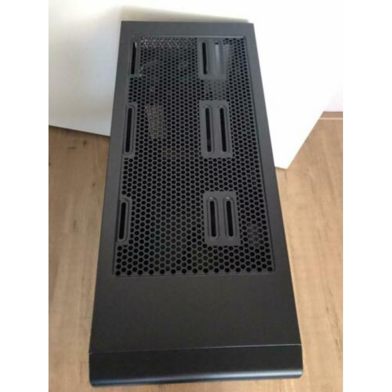 Corsair Carbide 270R Black behuizing ongebruikt als nieuw