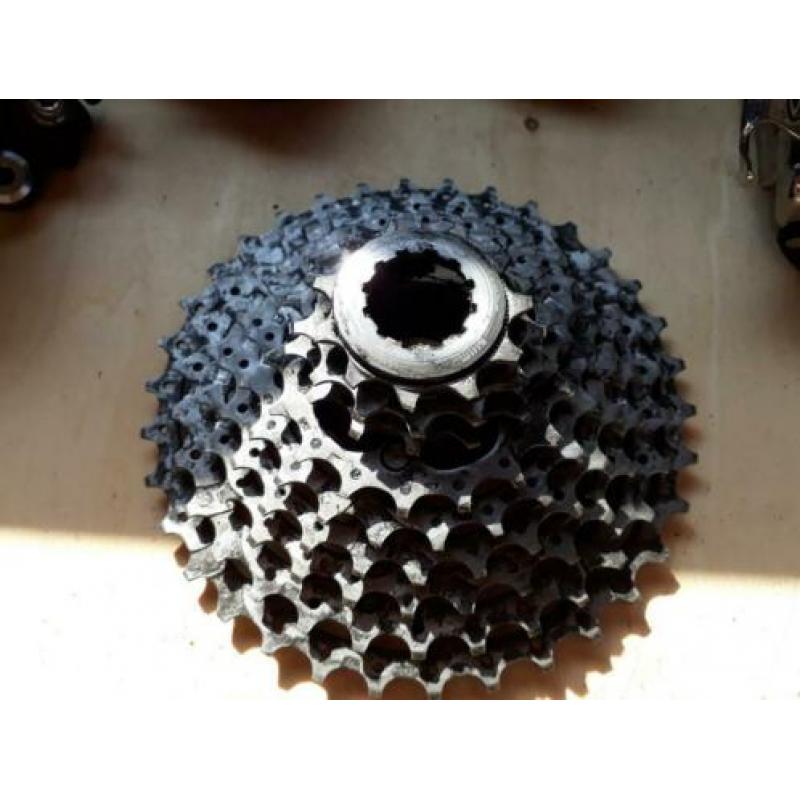 Shimano 3x9 groepset, LX SLX Deore, sram fox trek giant