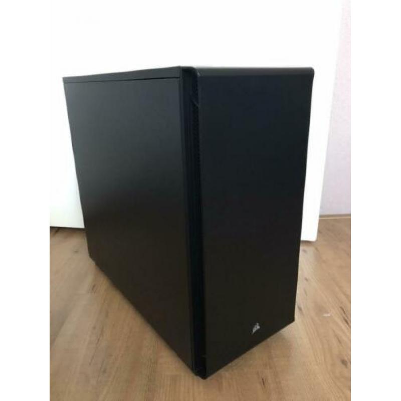 Corsair Carbide 270R Black behuizing ongebruikt als nieuw