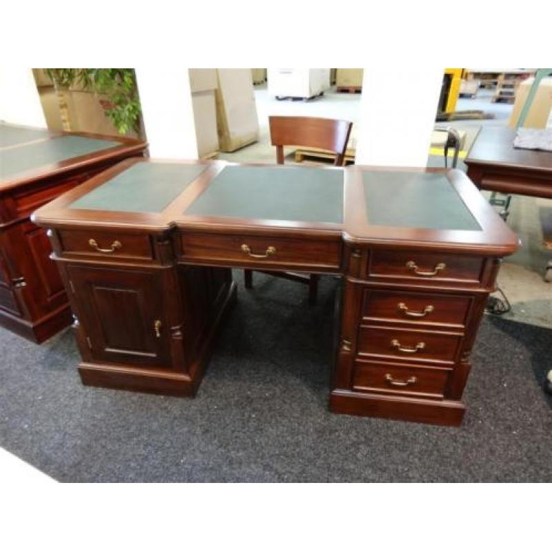 Engels chesterfield desk 160x75 cm massief mahonie