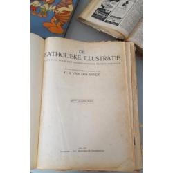 Acht mooie oude, antieke boeken, ingebonden