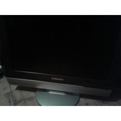 Samsung lcd tv monitor LW20M21CP D.Kleur zwart grijs.