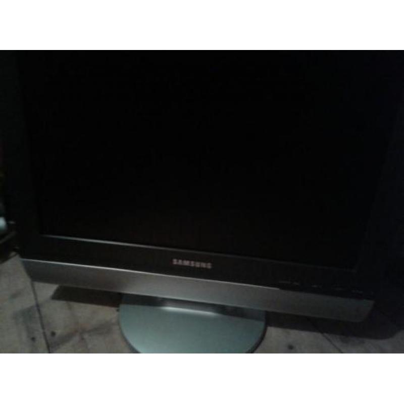 Samsung lcd tv monitor LW20M21CP D.Kleur zwart grijs.