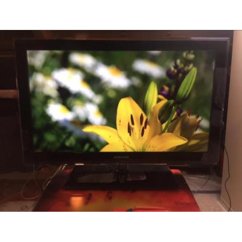 Samsung 32 inch lcd tv