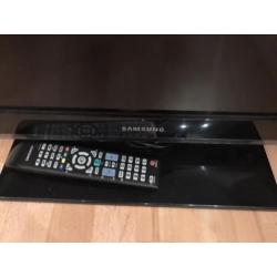 Mooie Samsung tv 32 inch televisie onbeschadigd LED