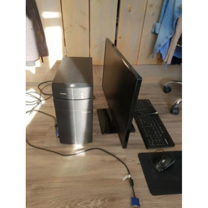 Medium PC (mt 22) incl. 27 inch Samsung scherm