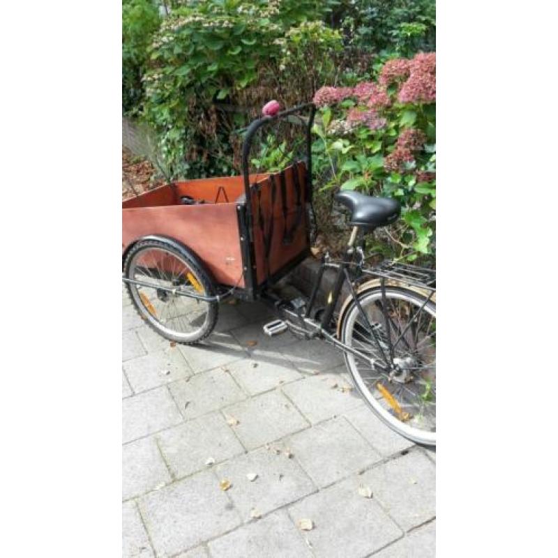 Bakfiets met drie wielen