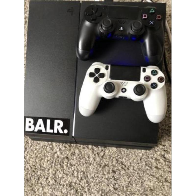 Ps4 1TB met 2 controllers