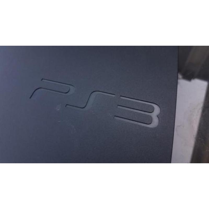 PS3 120gb met games, controller + bluetooth afstandbediening