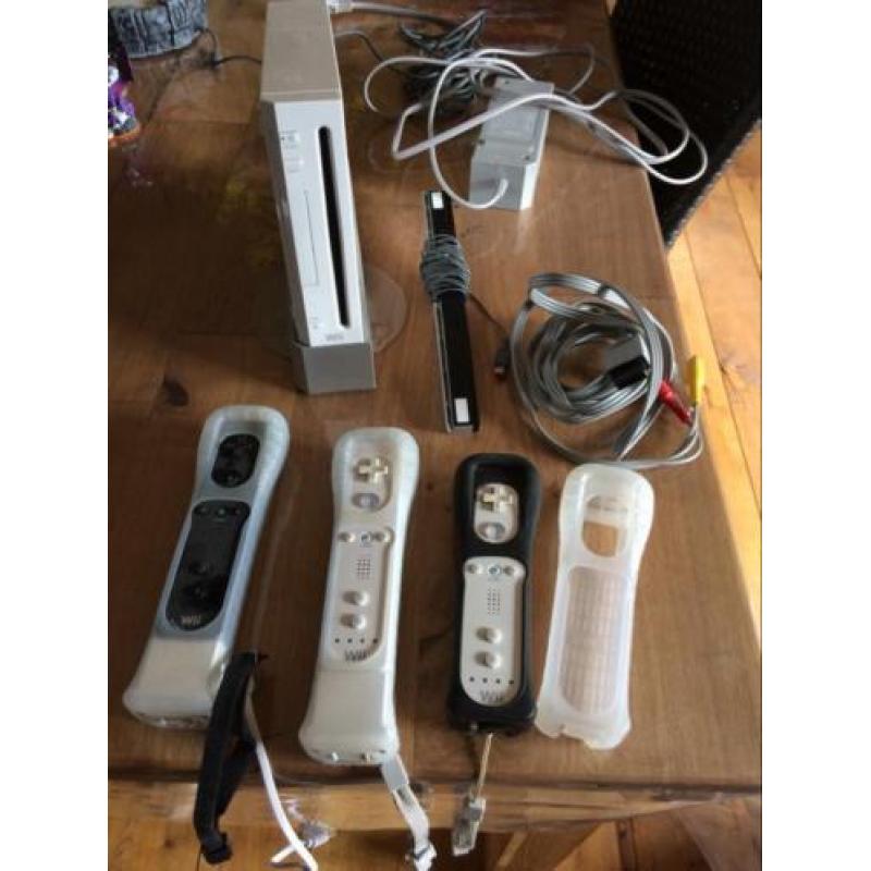 Wii incl controllers en spellen