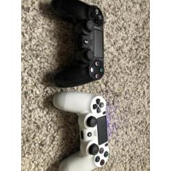 Ps4 1TB met 2 controllers