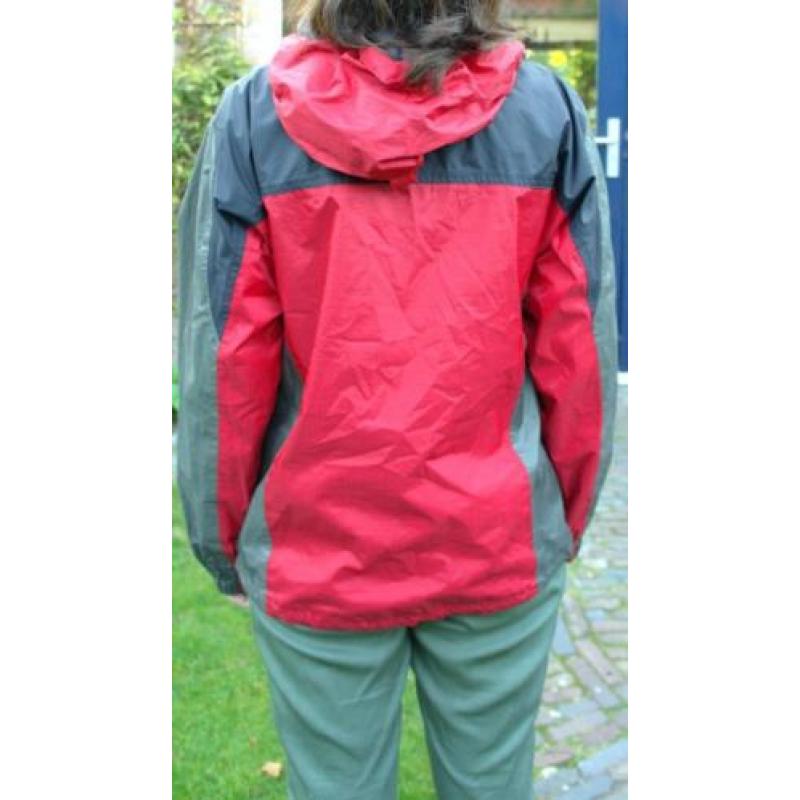 The North Face Goretex jas, regen en winddicht! Maat S/36